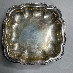 Vintage Scalloped Edge Claw Foot 7” Silver Plated Griffin Tray Hallmarked